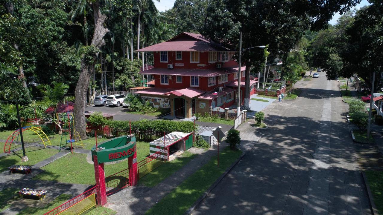 Hostal Amador Familiar Panama Stadt Exterior foto