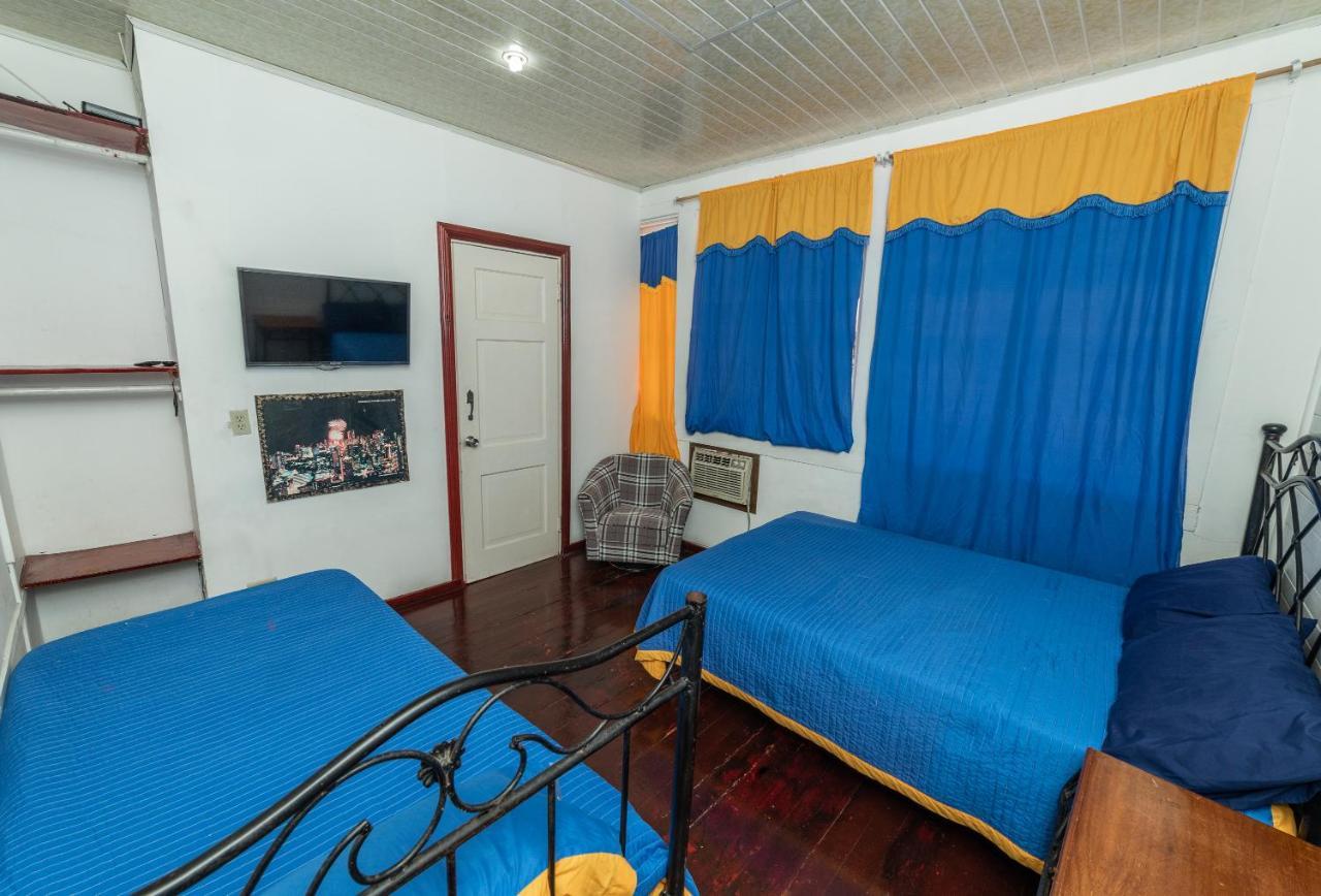 Hostal Amador Familiar Panama Stadt Zimmer foto