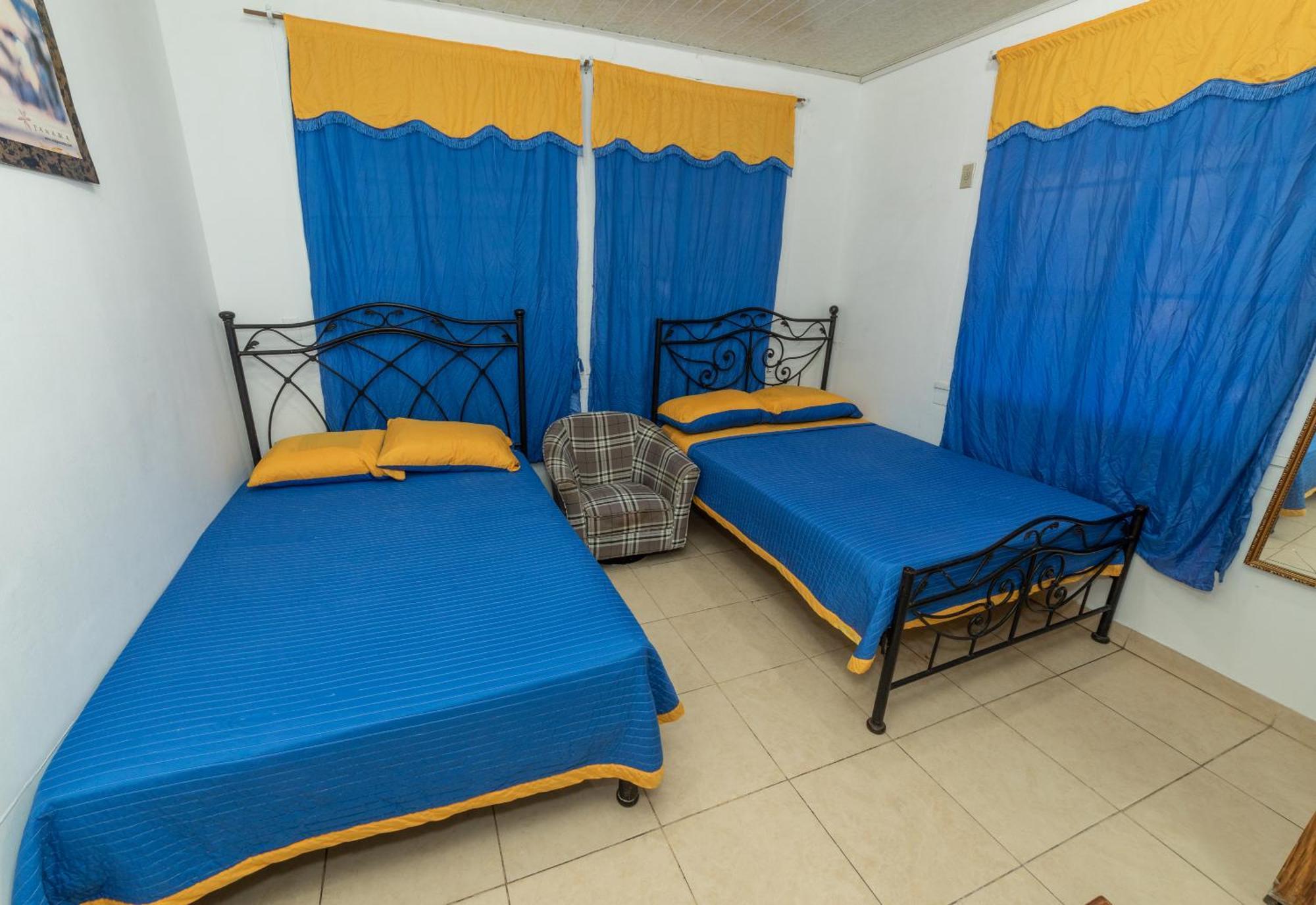 Hostal Amador Familiar Panama Stadt Zimmer foto